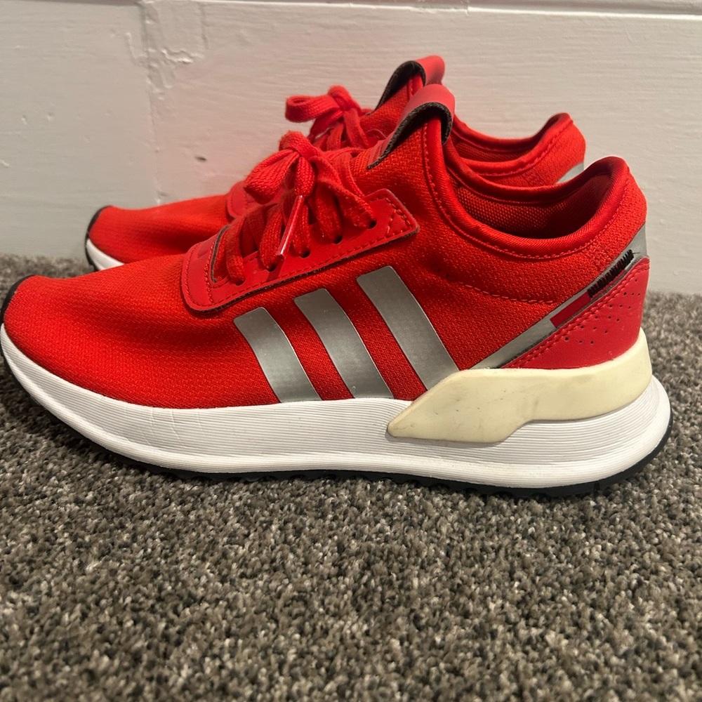 Red adidas size 6 youth
